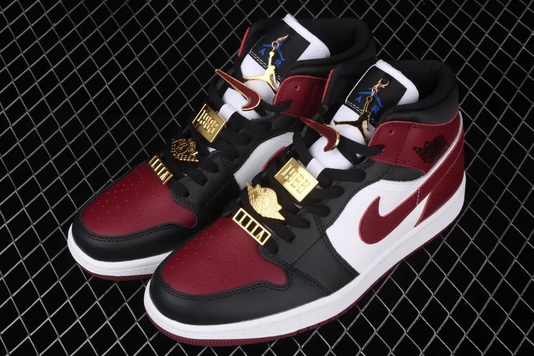 All categories Air Jordan Jordan series basketball shoes Air Jordan 1 Mid Air Jordan 1 Mid AJ1 Joe 1 China 35th anniversary limited black and red color mid-top basketball shoes CZ4385-016